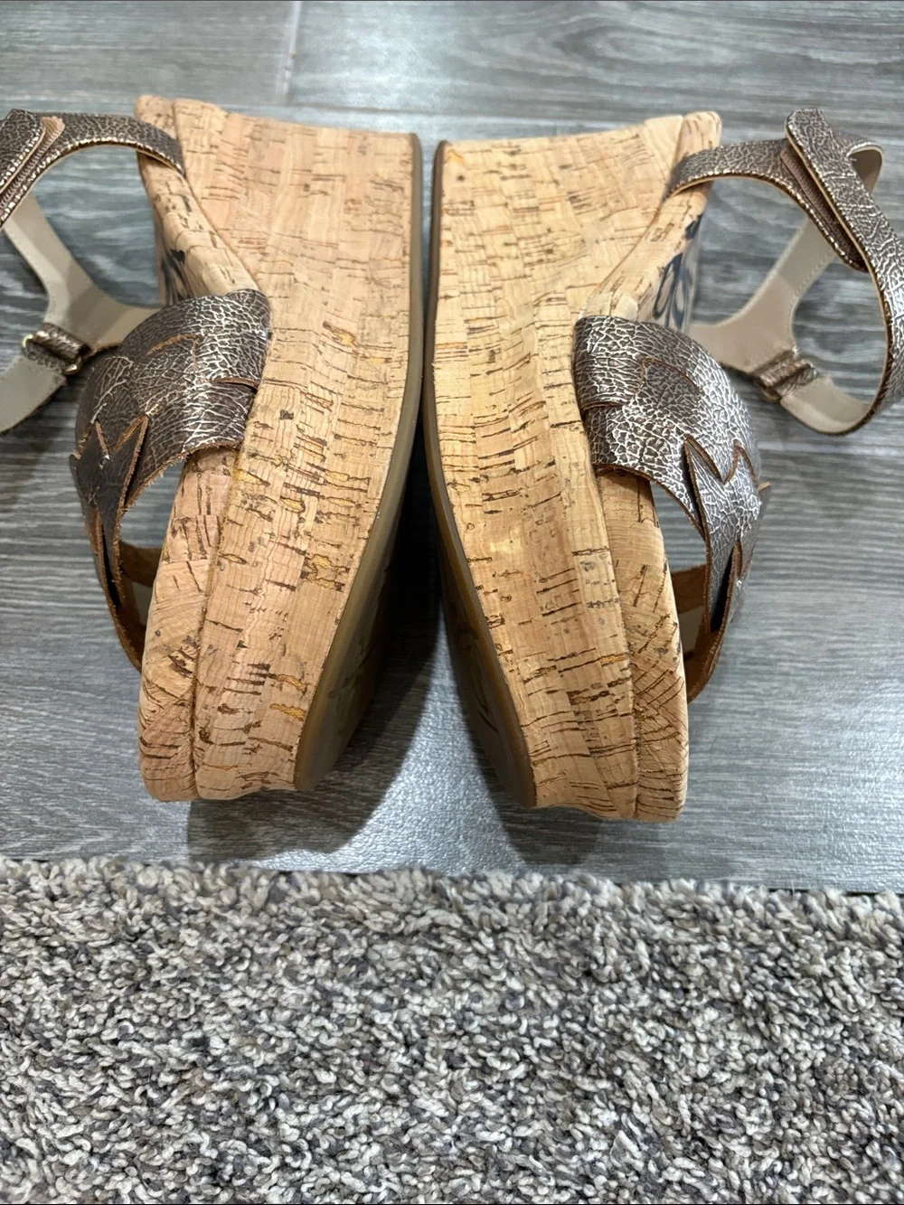Womens OTBT Charleston/Gold  Wedge Sandals